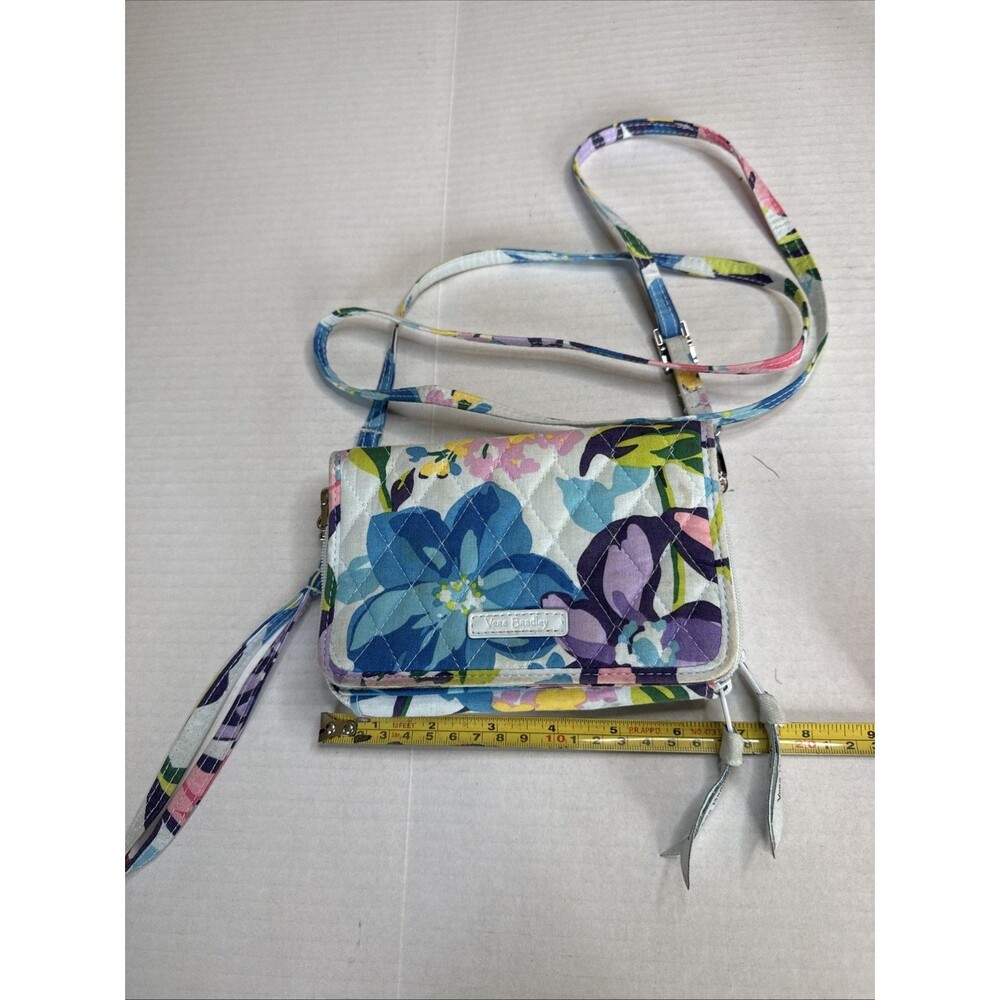 Vera Bradley RFID All-In-One Crossbody Wallet Marian Floral Retired pattern